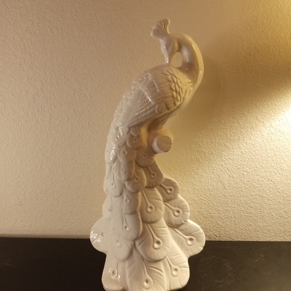 RARE HTF EXQUISITE Haeger 21"x12" Ceramic White Peacock Sculpture. - Picture 5 of 10
